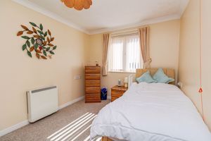 BEDROOM- click for photo gallery